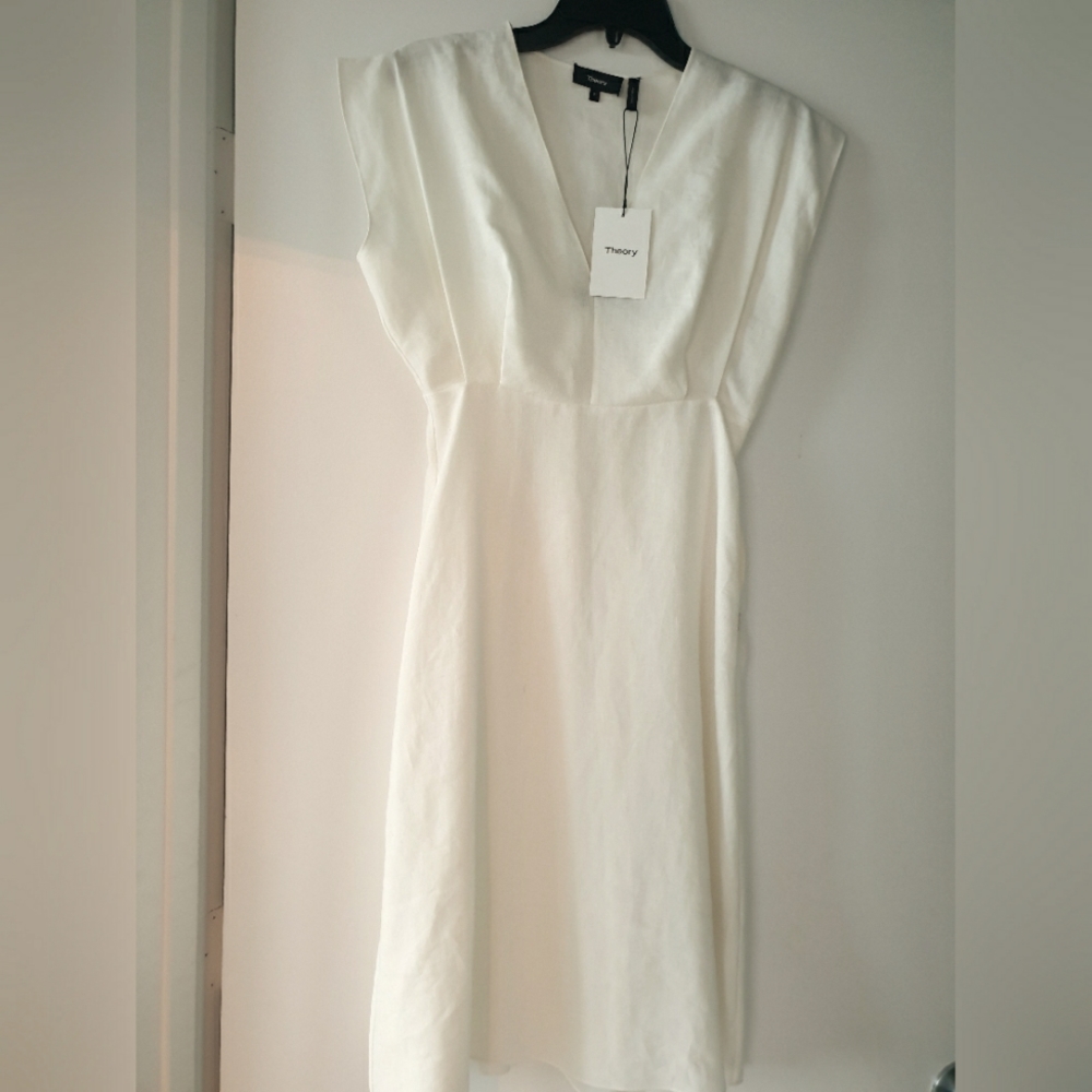 Theory white linen deep v easy dress
